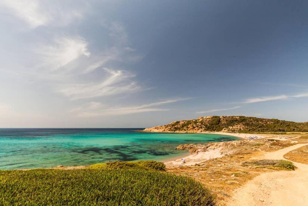 Bella Casa Con Giardino A 10 Minuti Dal Mare Apartment Aglientu Exterior foto